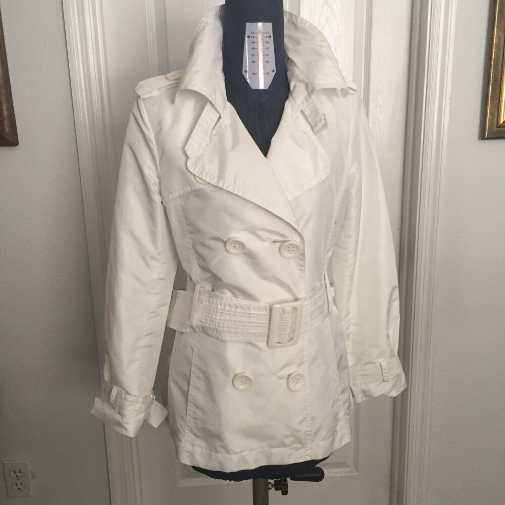 white kacket